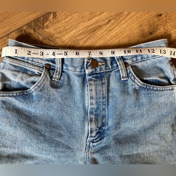 Fantastic Vintage Wrangler Jeans- Unisex - Picture 6 of 13